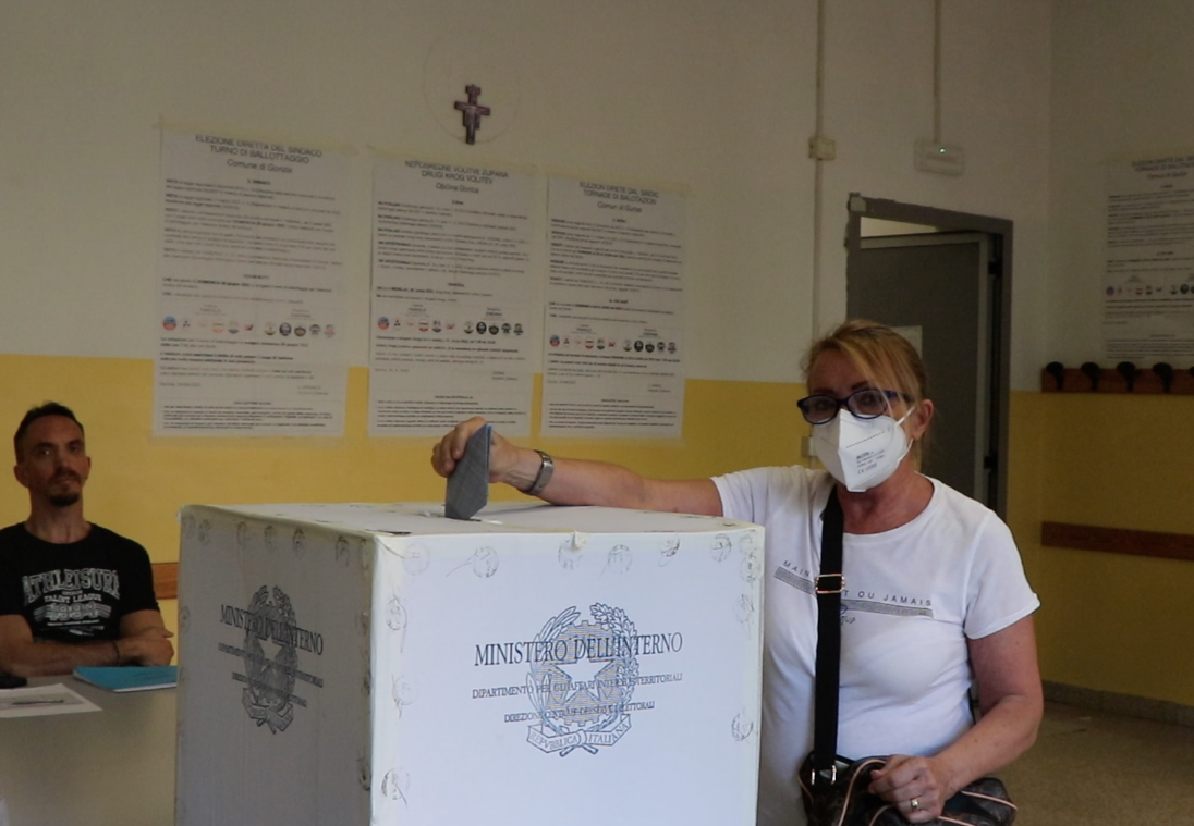 Copertina per Ballottaggio, chiusi tutti i seggi a Gorizia: ha votato il 42%